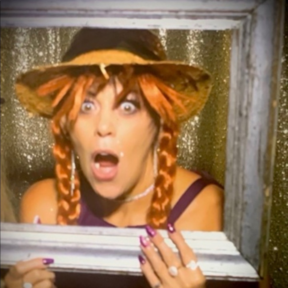 Meet your Posher, Pink